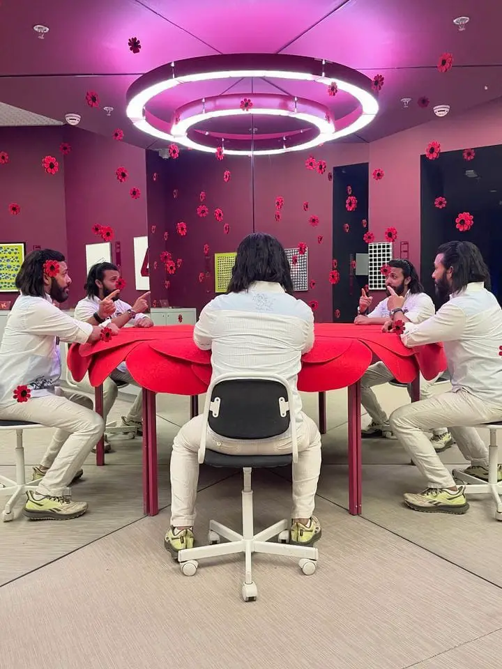 clone table at the museum of illusion Qatar