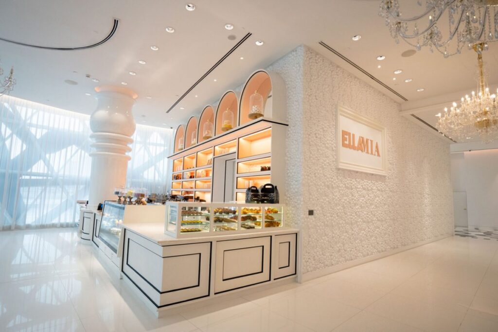 ELLAMIA Doha - Afternoon Tea in Borderland