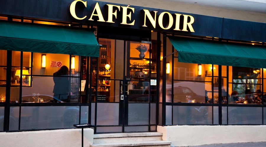 Relaxed Afternoons at Café Noir